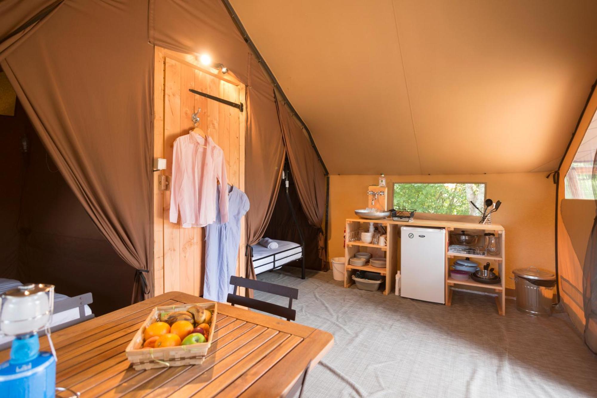 Huttopia Pays de Cordes sur Ciel Albi Chambre photo